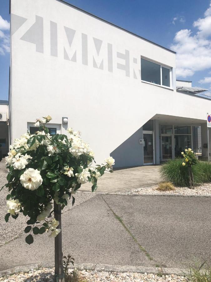 Pension Ingrid Neutal Exterior photo